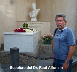 Sepulcro Raul Alfonsin