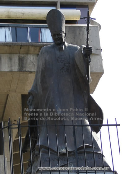 monumento papa Juan Pabli II