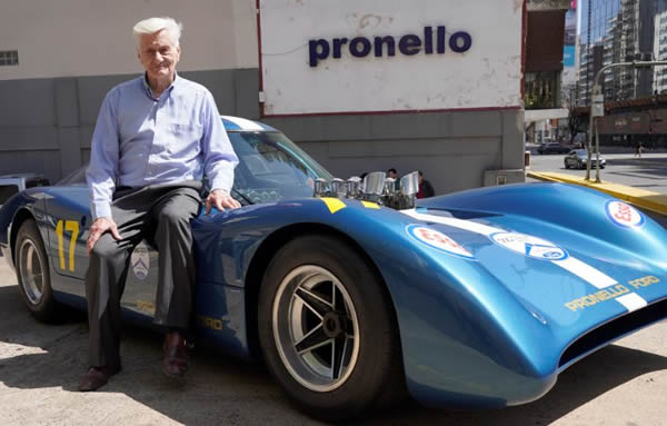 Heriberto Pronello con el Huayra Ford